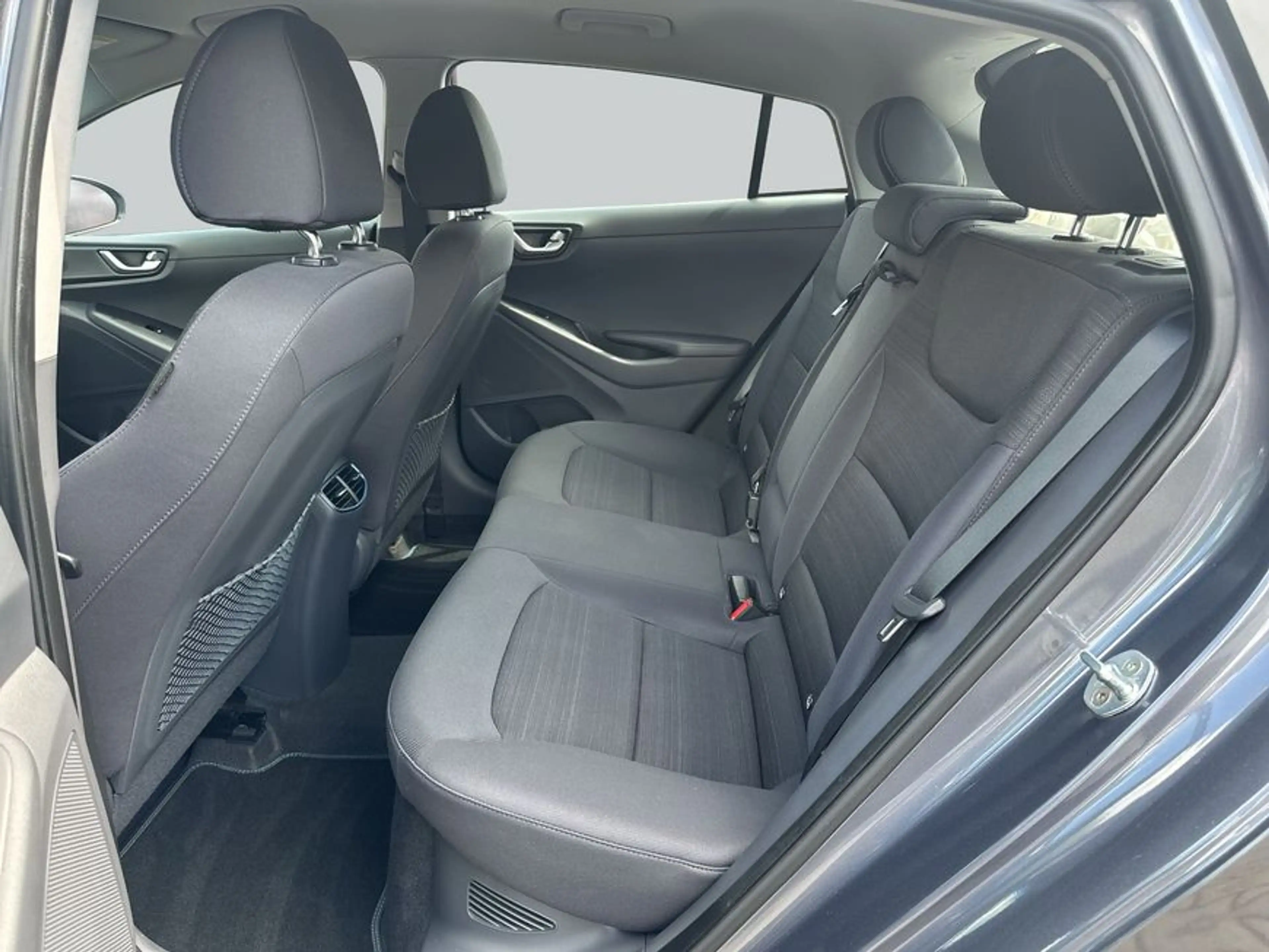 Hyundai IONIQ Hybrid 1.6 GDI Style — photo 11