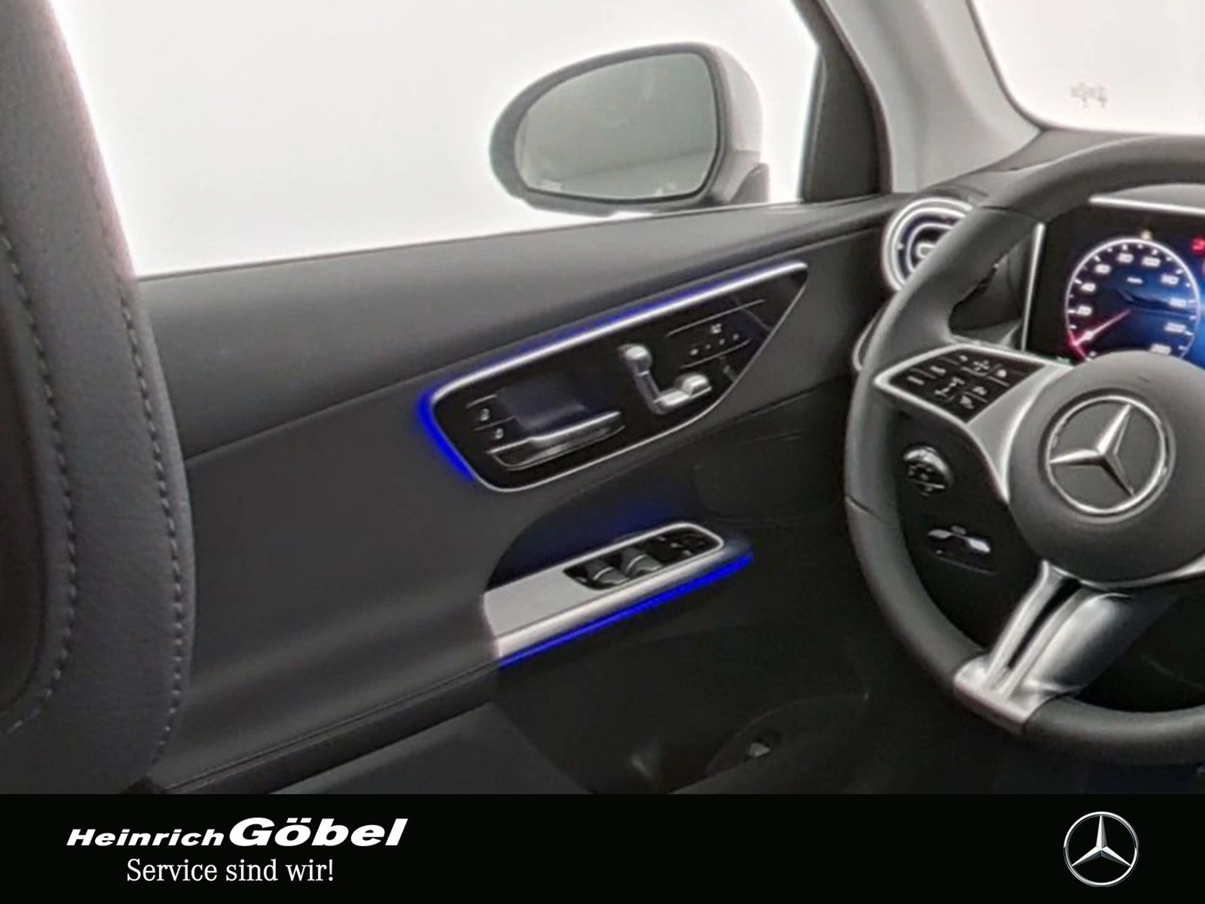 Mercedes-Benz GLC 200 AVANTGARDE+AHK+MEMORY+TOTWINKEL+360°KAM — photo 3
