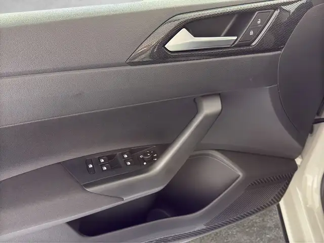Volkswagen Taigo view 14