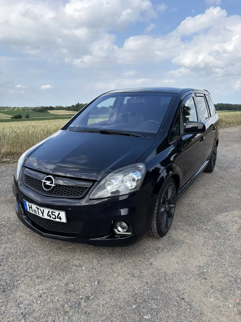 Opel Zafira OPC - 1