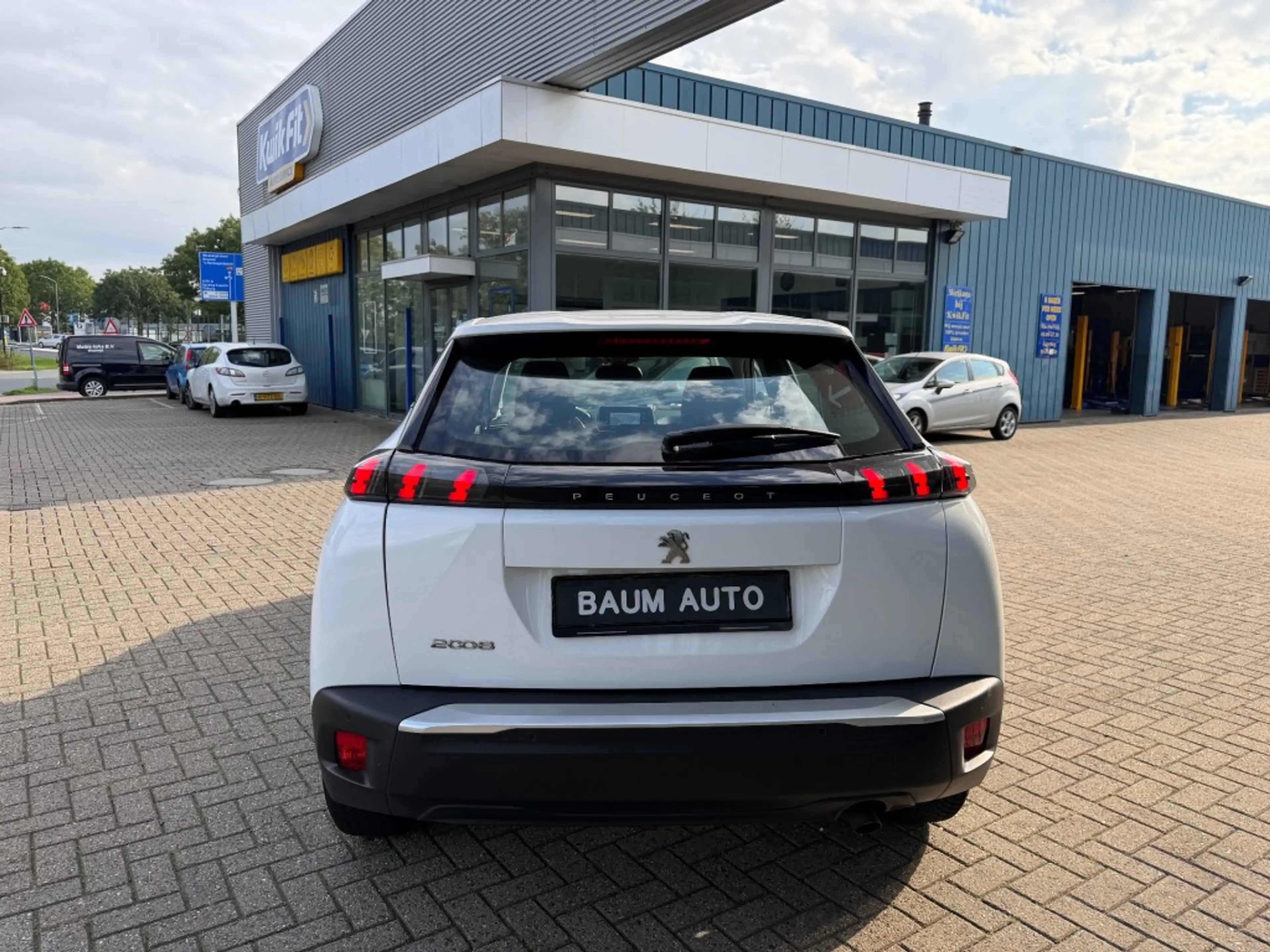 Peugeot 2008 1.2 PT B.L. ACTIVE NAVI AIRCO/ECC CRUISE CONTROL P — photo 11