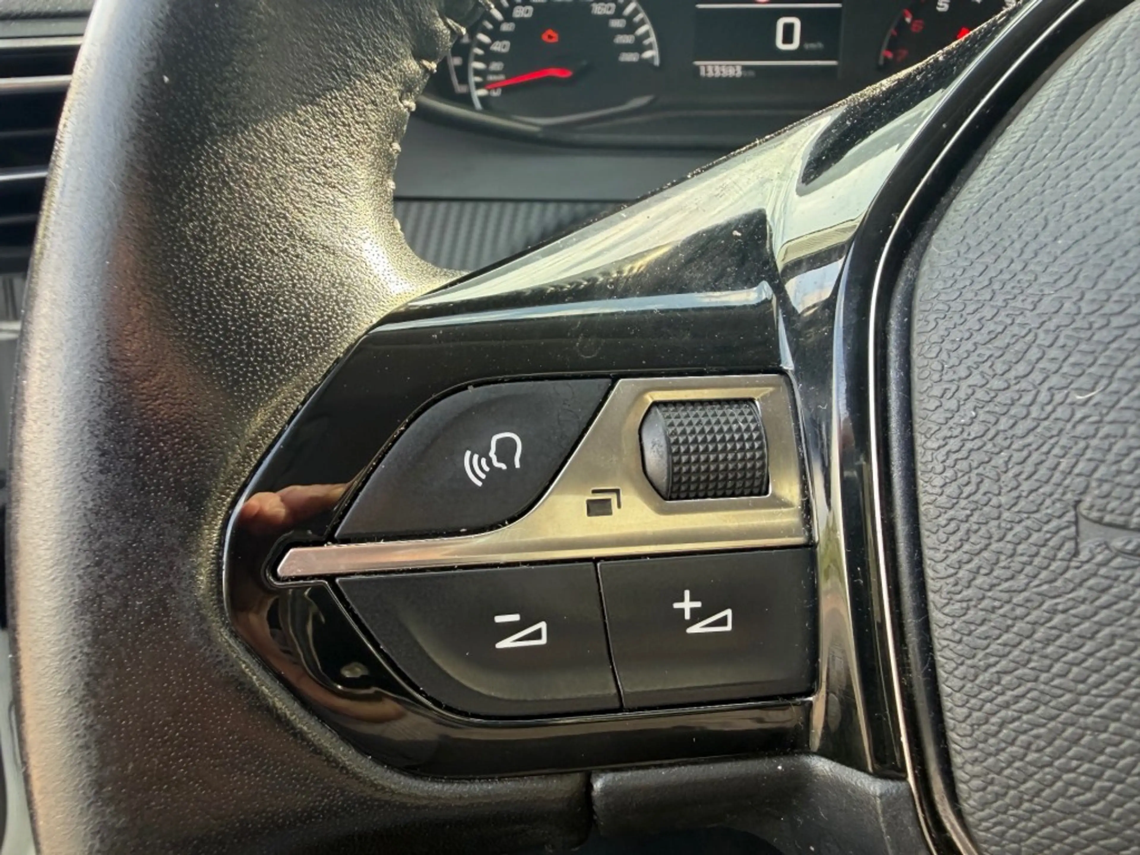 Peugeot 2008 1.2 PT B.L. ACTIVE NAVI AIRCO/ECC CRUISE CONTROL P — photo 16