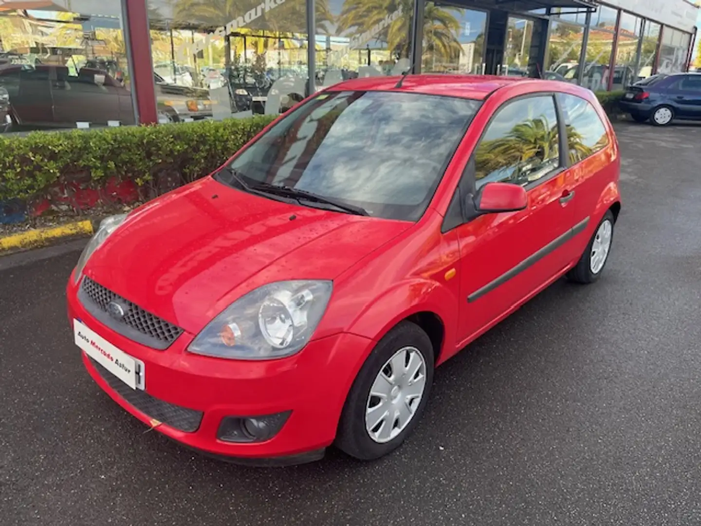 Ford Fiesta 1.4TDCI Ambiente Rouge - 1
