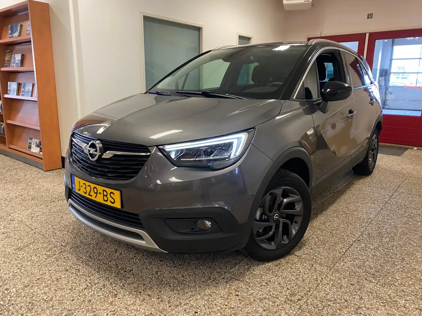 Opel Crossland X 1.2 Turbo Edition 2020 Automaat | Navi | NL auto Grijs - 2