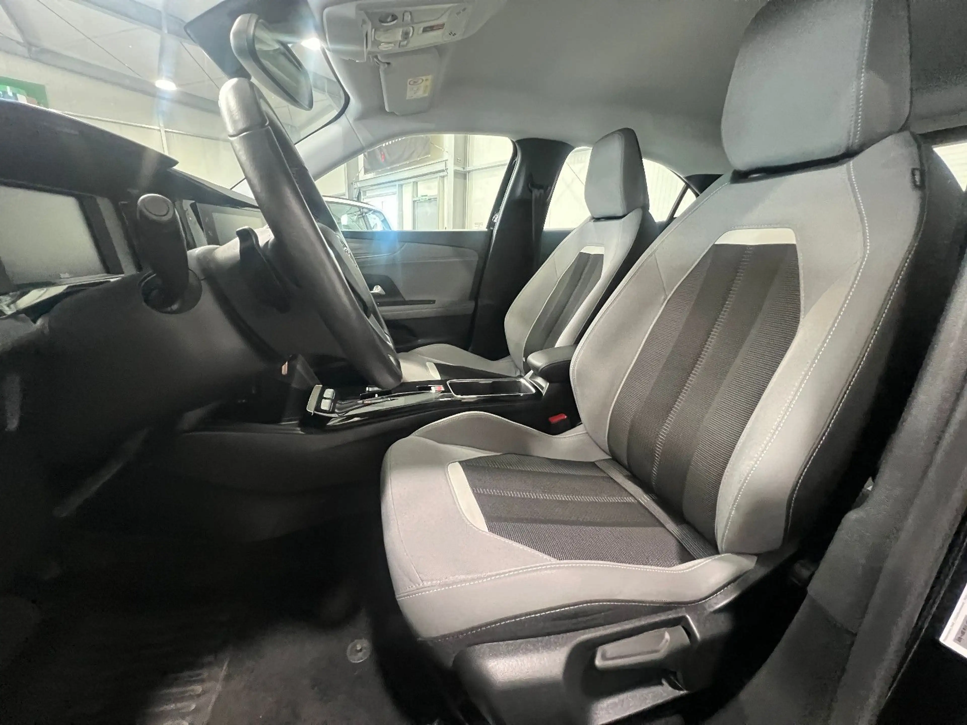 Opel Mokka 1.2 Automatik **Navi*Kamera*SHZ*PDC** — photo 13