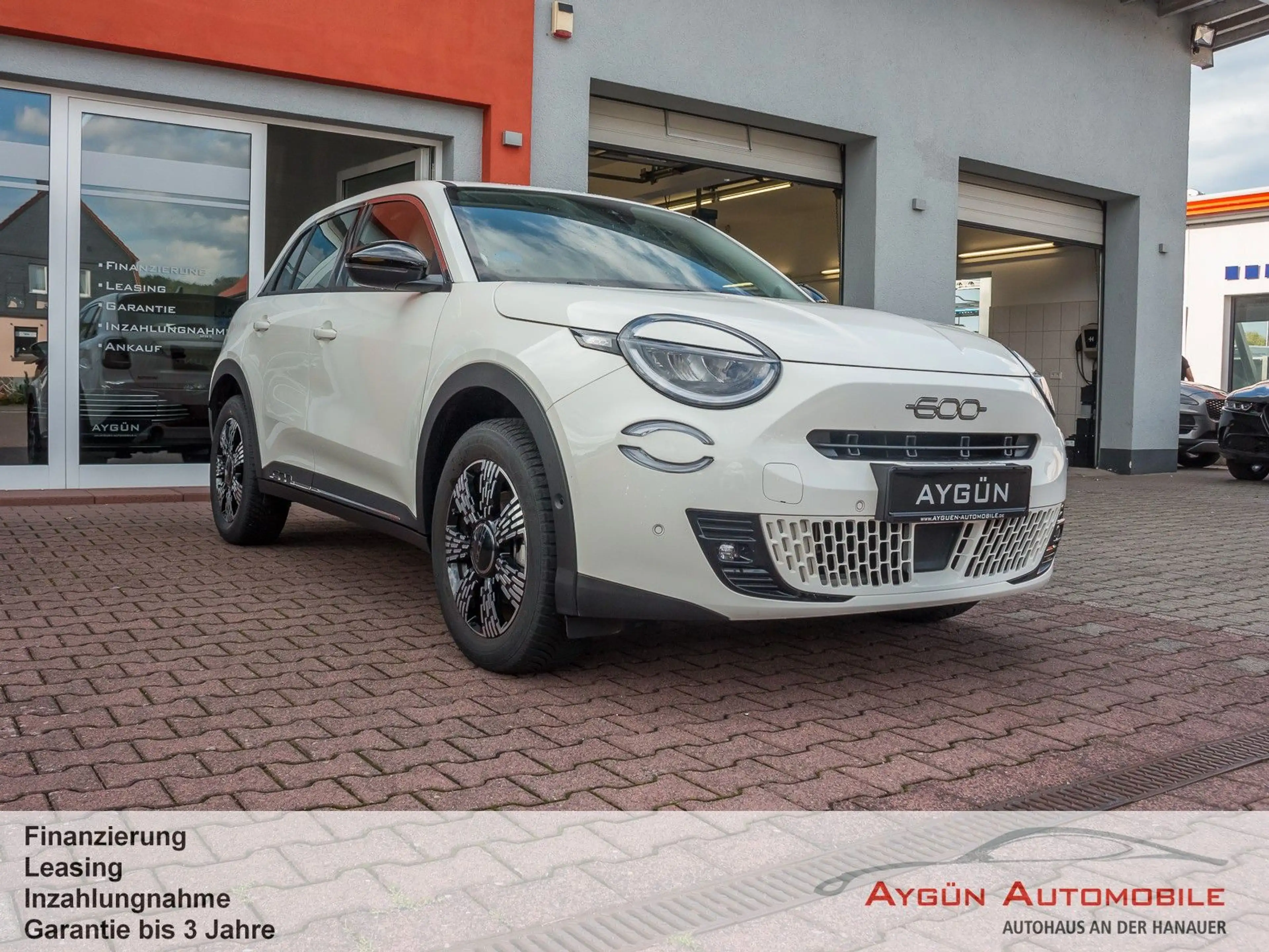Fiat 600 1.2 Autom. Hybrid T3 La Prima Style Paket — photo 3