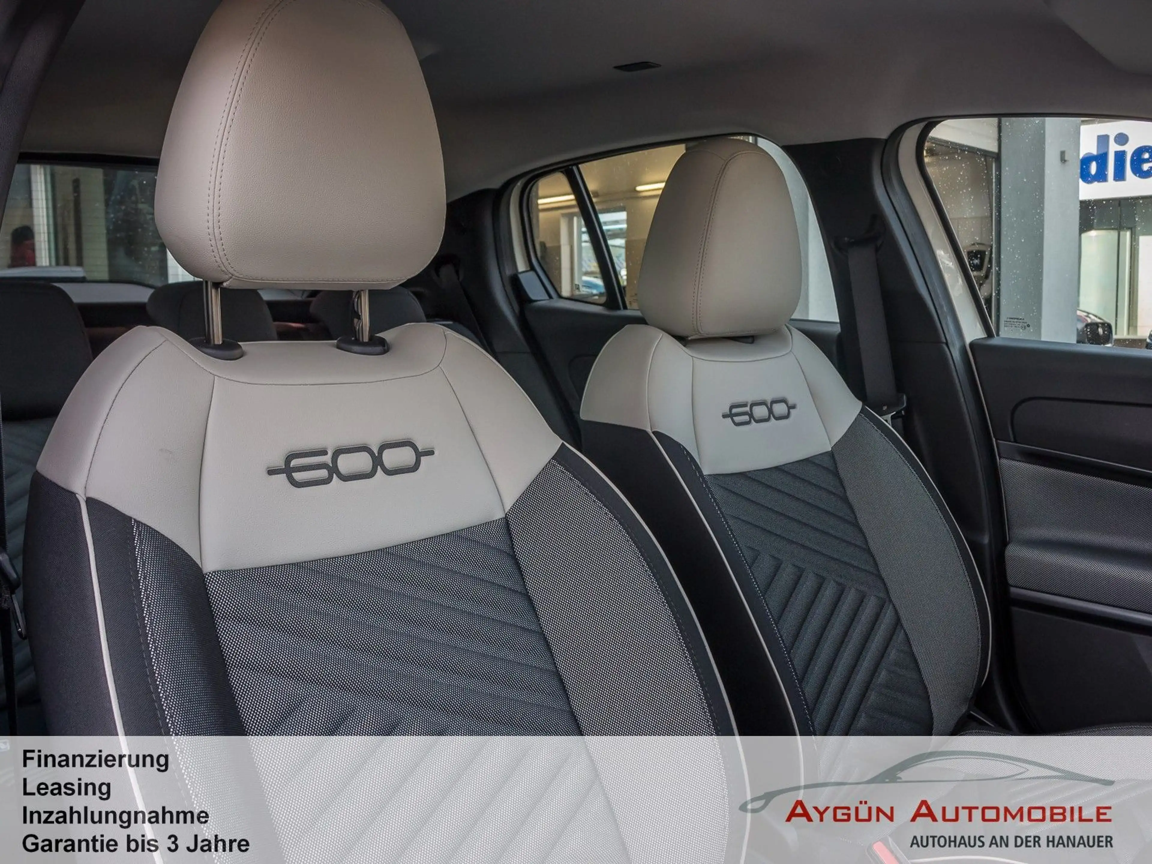 Fiat 600 1.2 Autom. Hybrid T3 La Prima Style Paket — photo 13