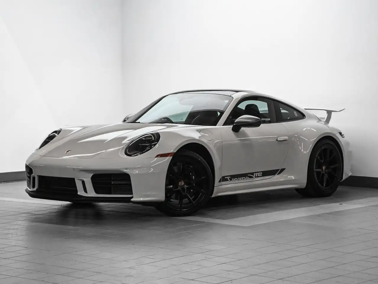 2025 Porsche 911