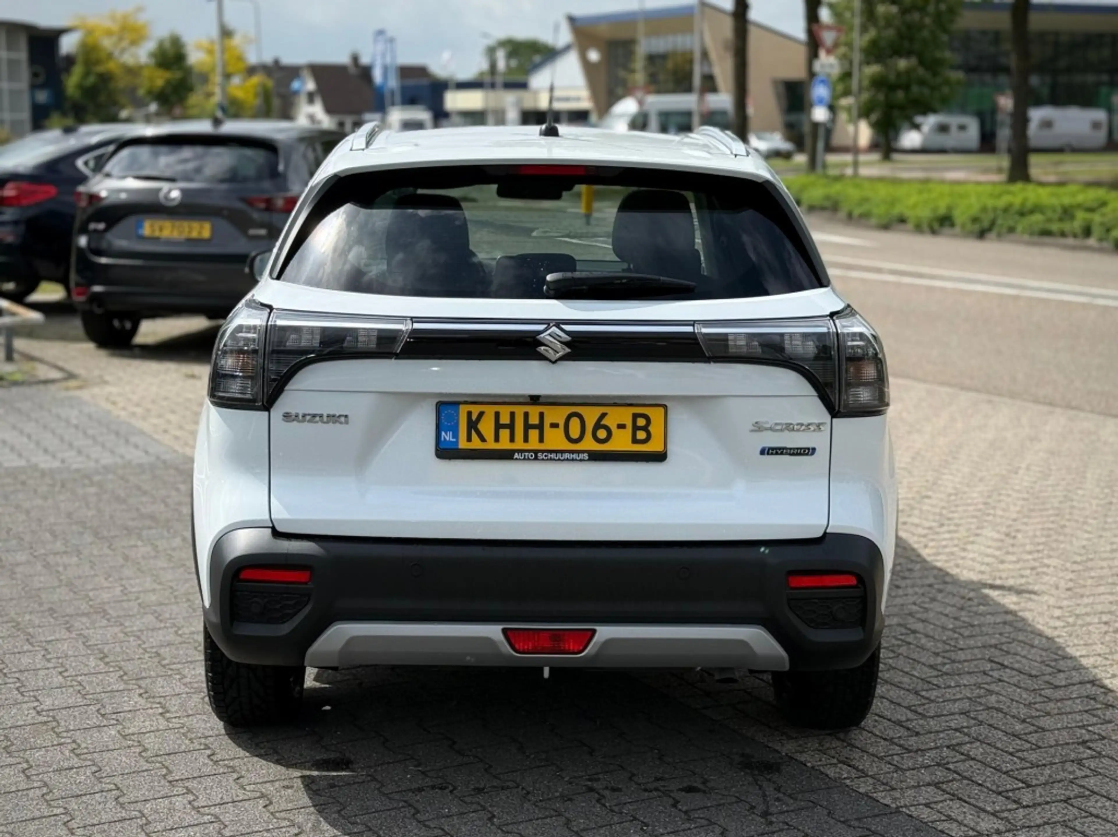 Suzuki SX4 S-Cross 1.5 HYBRID STYLE A/T PANO CARPLAY 360 CAMERA ADD. — photo 4