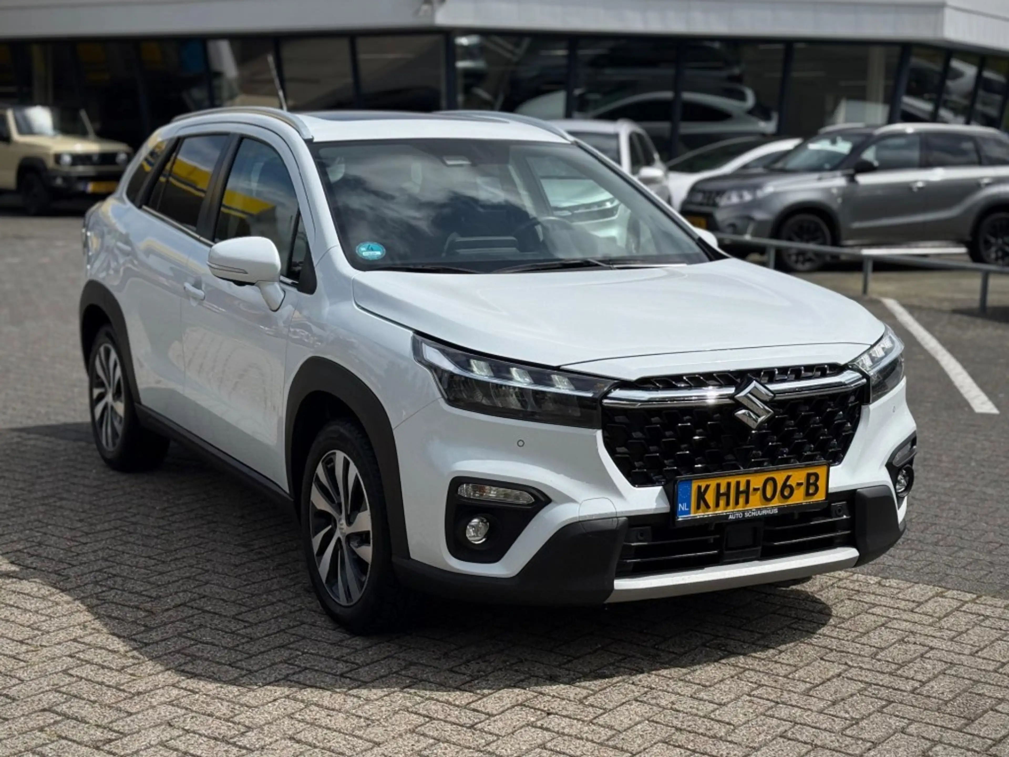 Suzuki SX4 S-Cross 1.5 HYBRID STYLE A/T PANO CARPLAY 360 CAMERA ADD. — photo 7