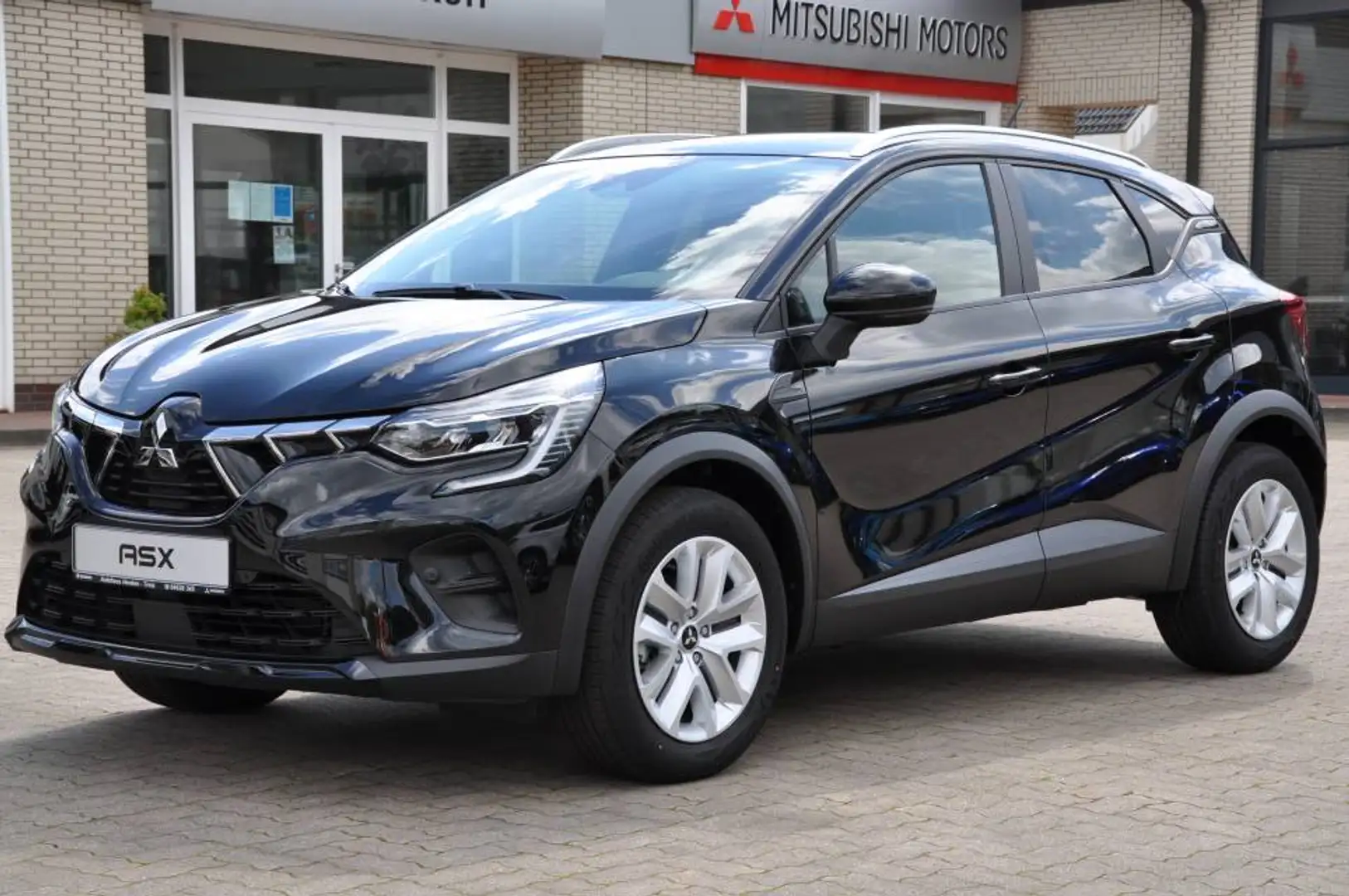 Mitsubishi ASX Mildhybrid PLUS 1,3 l Turbo-Benziner Black - 1