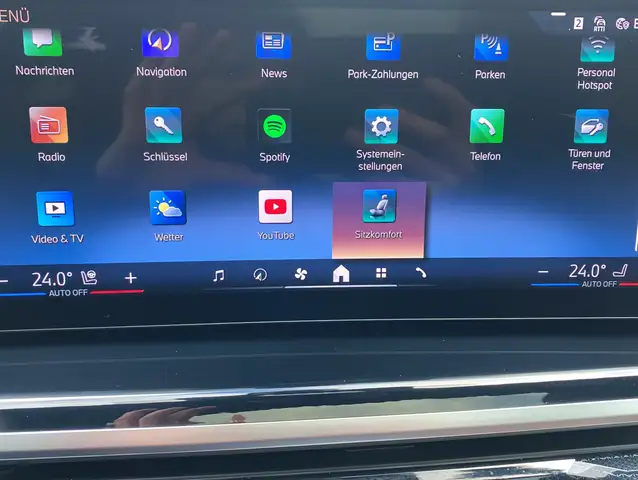 BMW X6 view 6