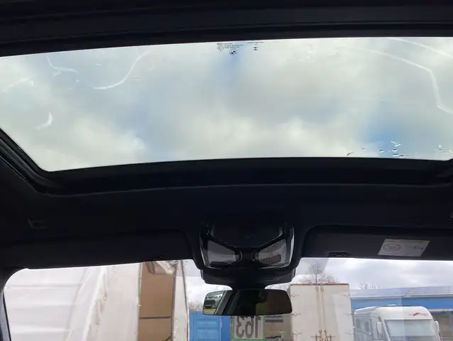 BMW X6 view 14
