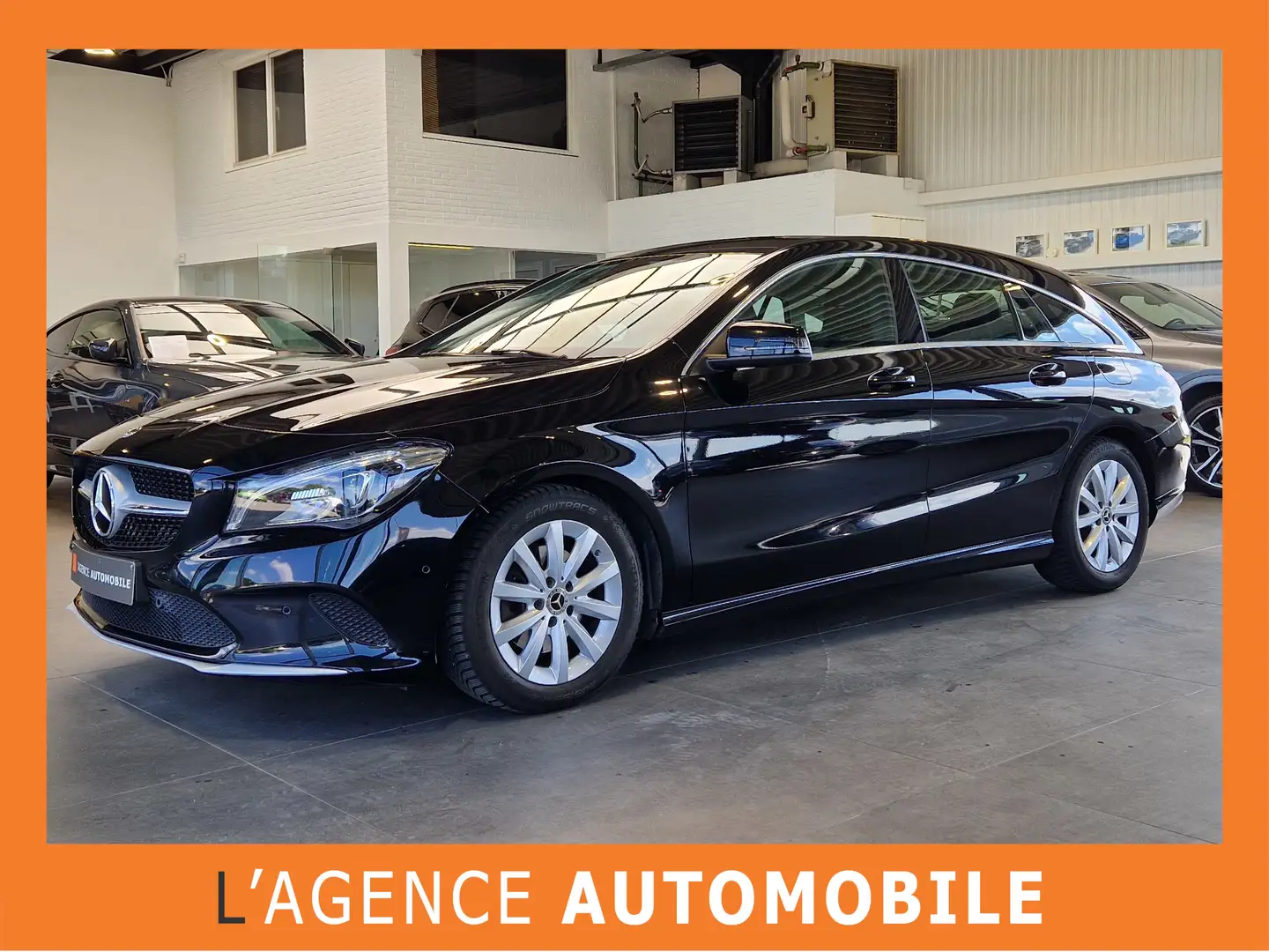 Mercedes-Benz CLA 180 Business Solution - Garantie 12M Noir - 1