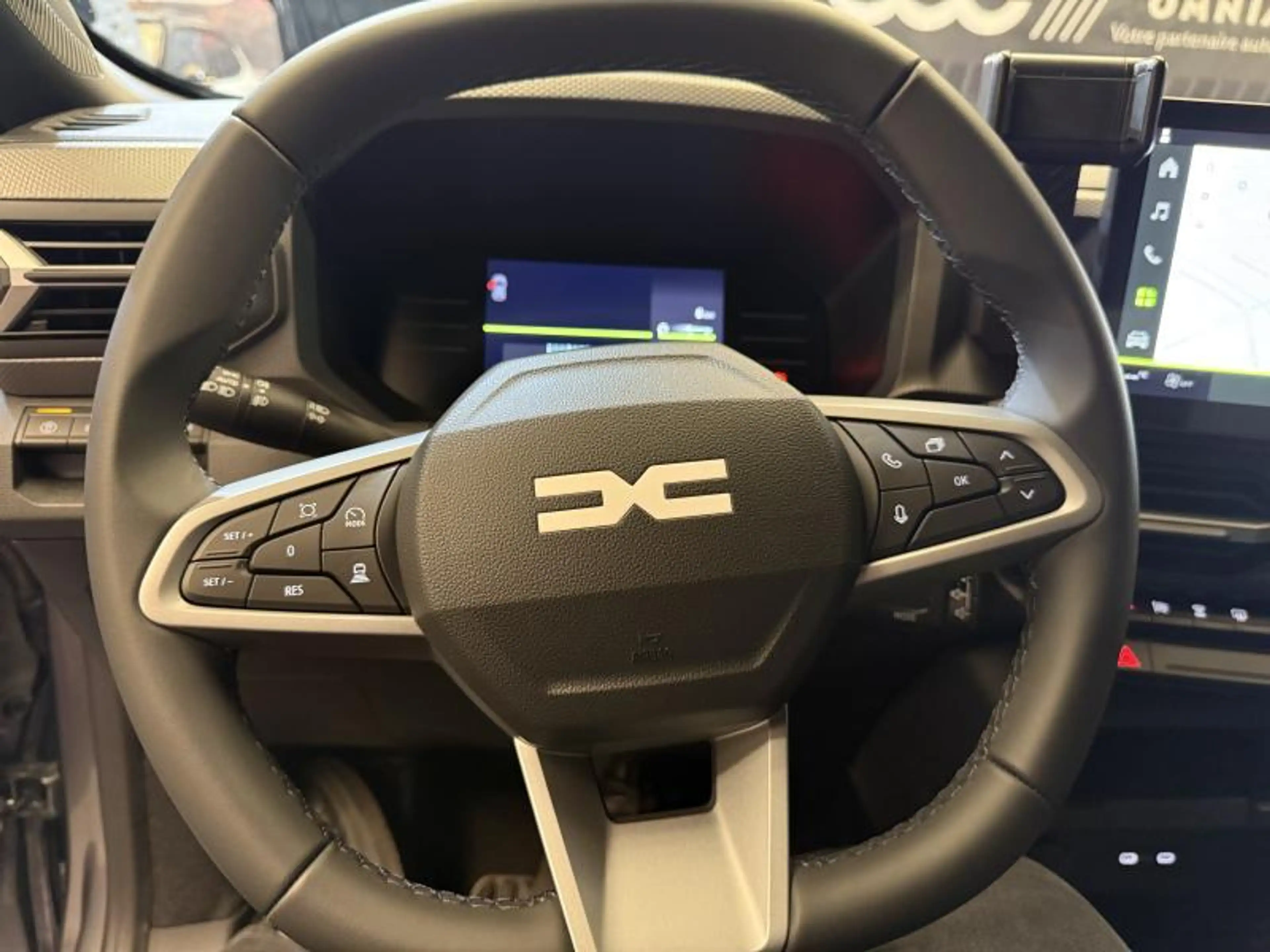 Dacia Duster Journey - DISPO 15/02/27 — photo 9