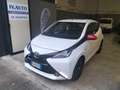 Toyota Aygo 5p 1.0 cambio automatico km 112000 Bianco - thumbnail 1