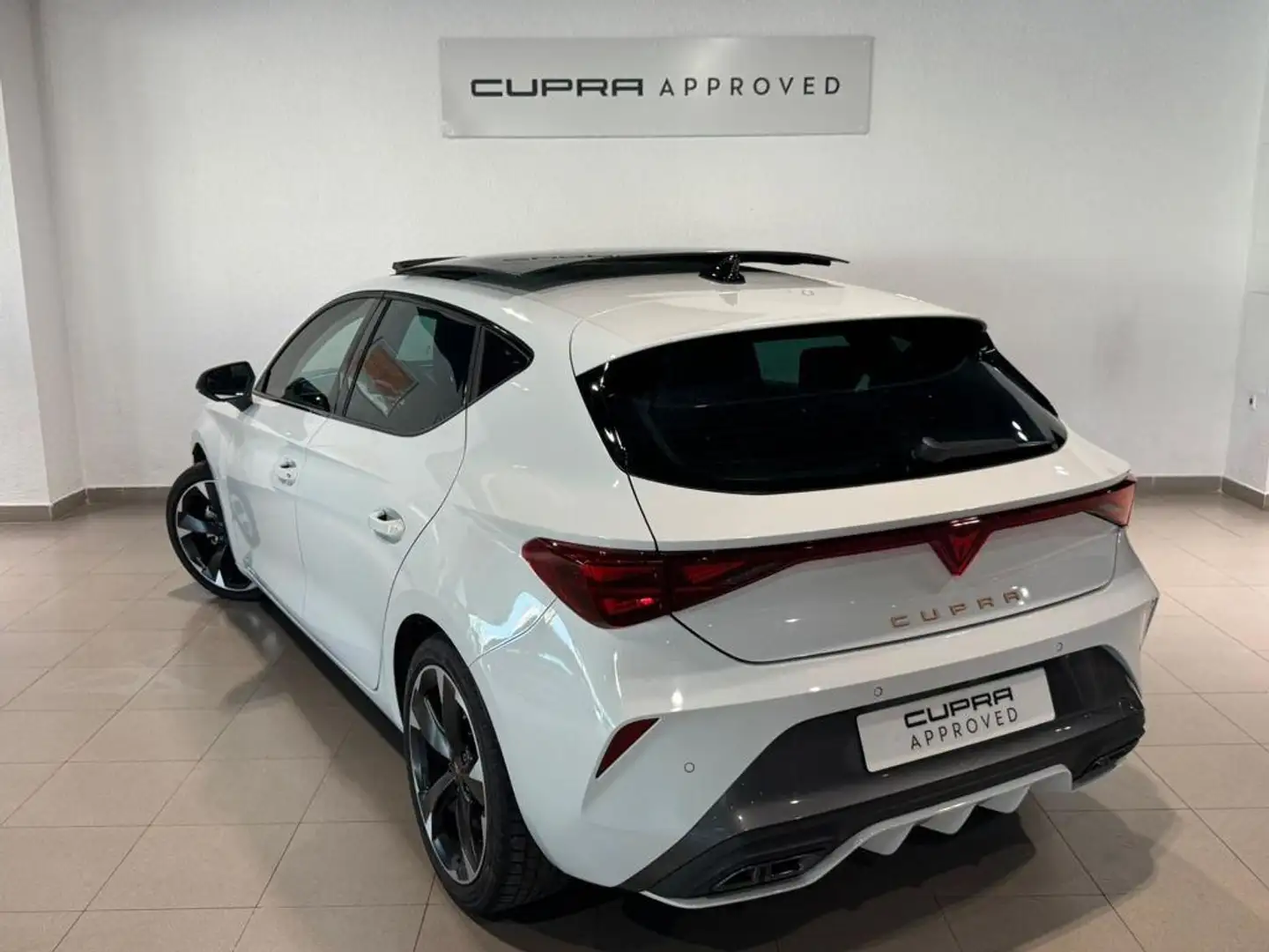 CUPRA Leon 1.5 TSI 110 Wit - 2