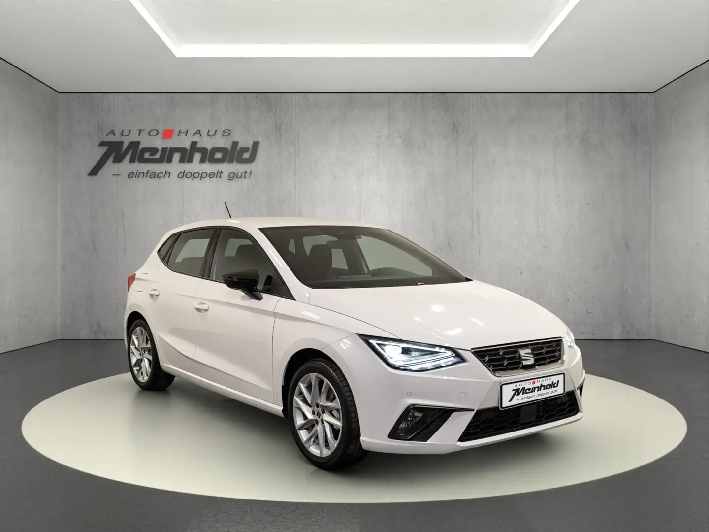 SEAT Ibiza 1.0 TSI FR, LED, Kamera, ACC, DAB, App-C. Weiß - 2