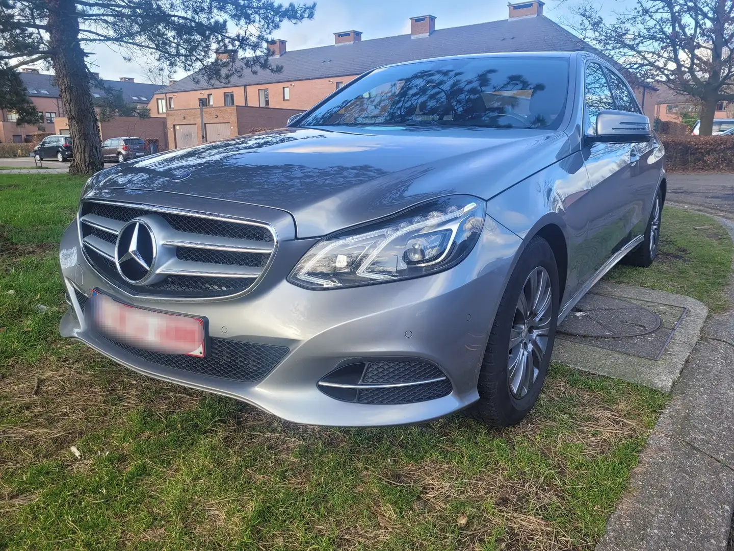 Mercedes-Benz E 200 T CDI DPF BlueEFFICIENCY 7G-TRONIC Avantgarde - 2