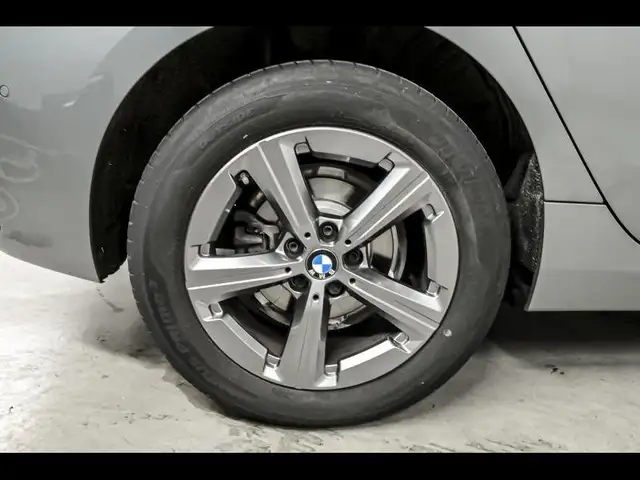 BMW 2 Series view 7