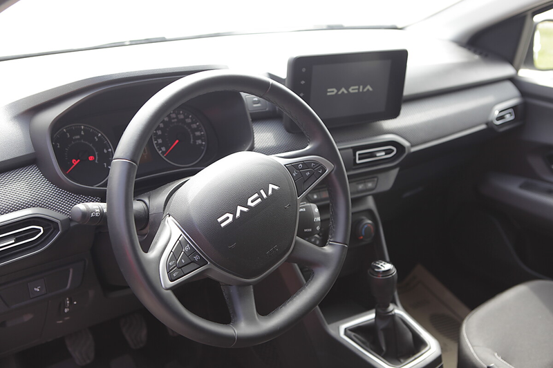 Dacia Sandero Expression TCe 90 — photo 5