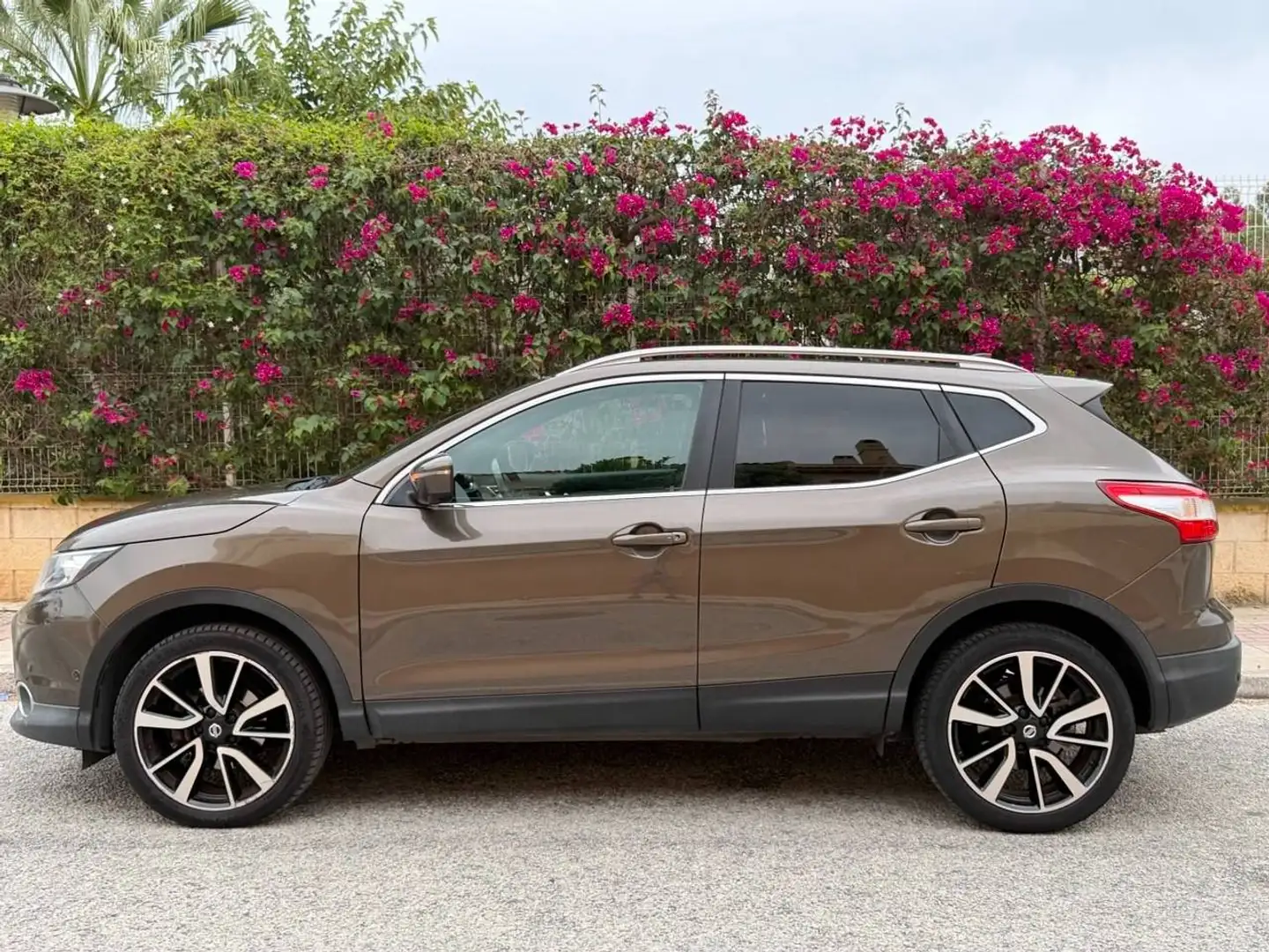 Nissan Qashqai Qashqai 1.6dCi Tekna 4x2 XTronic Tekna Marrón - 1