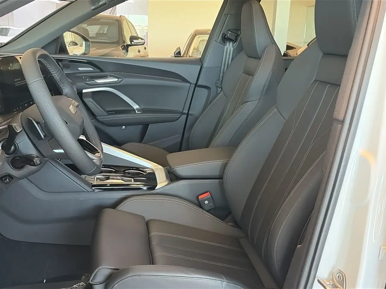 Audi Q5 снимка Audi Q5