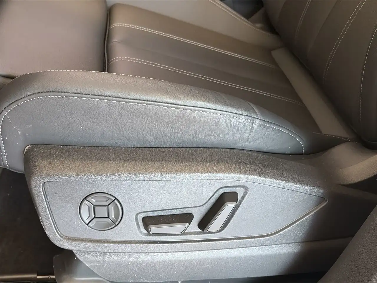 Audi Q5 снимка Audi Q5