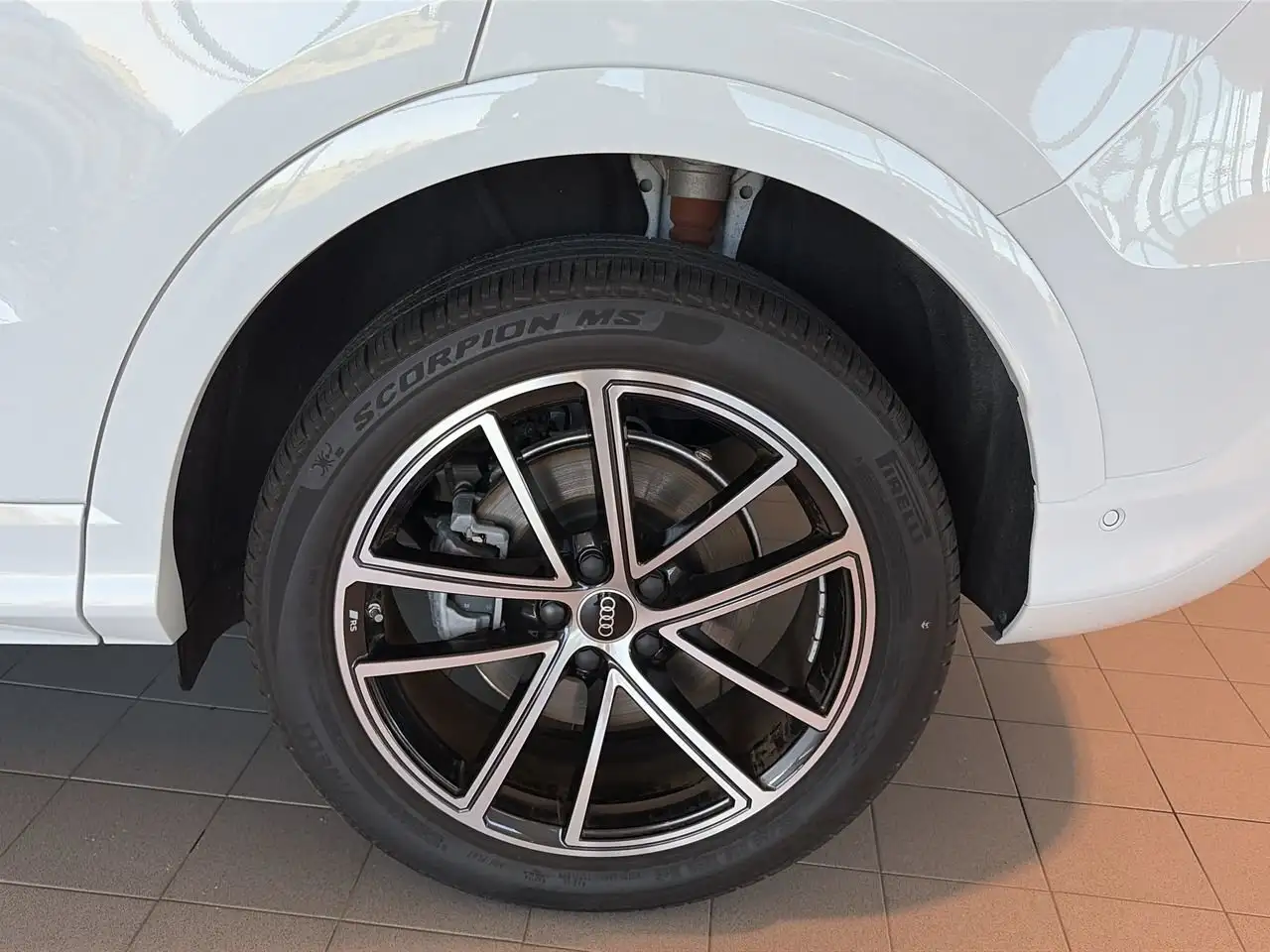 Audi Q5 снимка Audi Q5