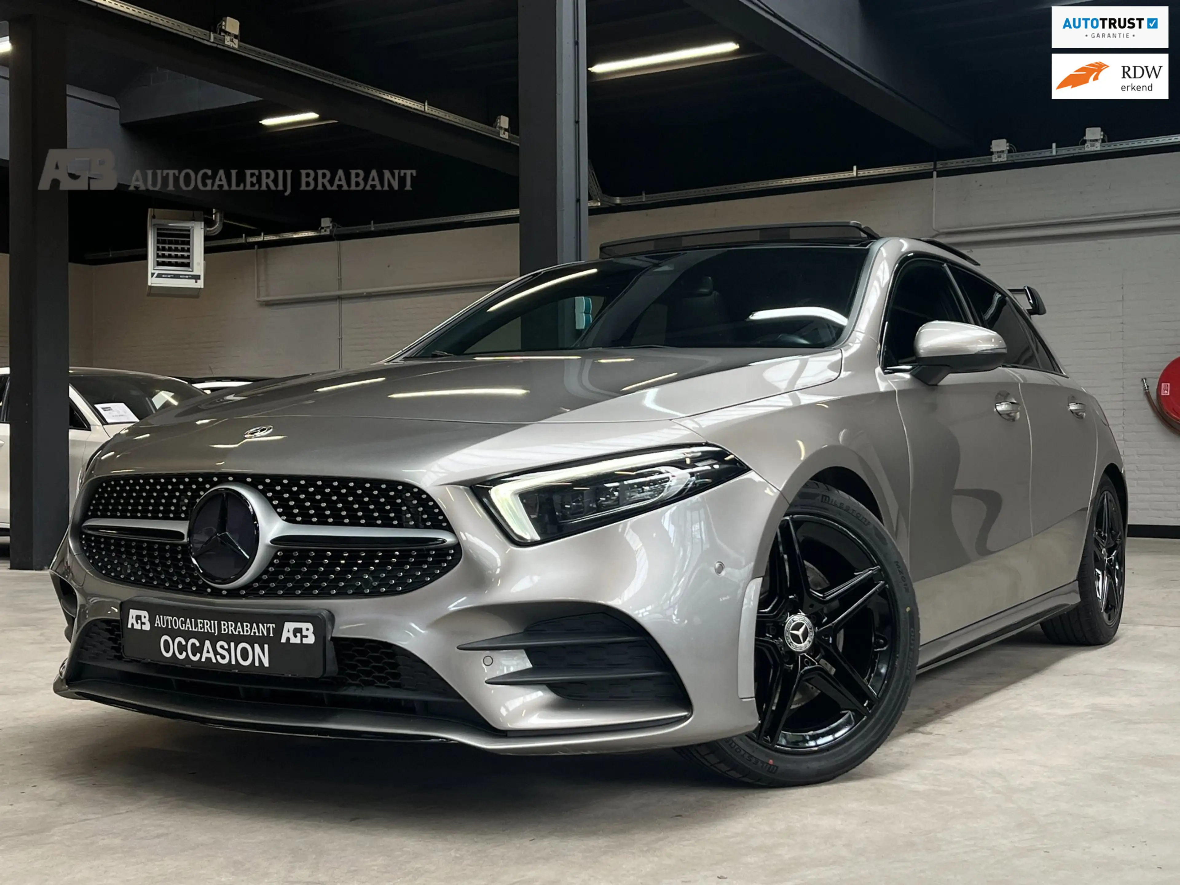 Mercedes-Benz A 220 Launch Edition Premium Plus Burmester/Pano/Carplay