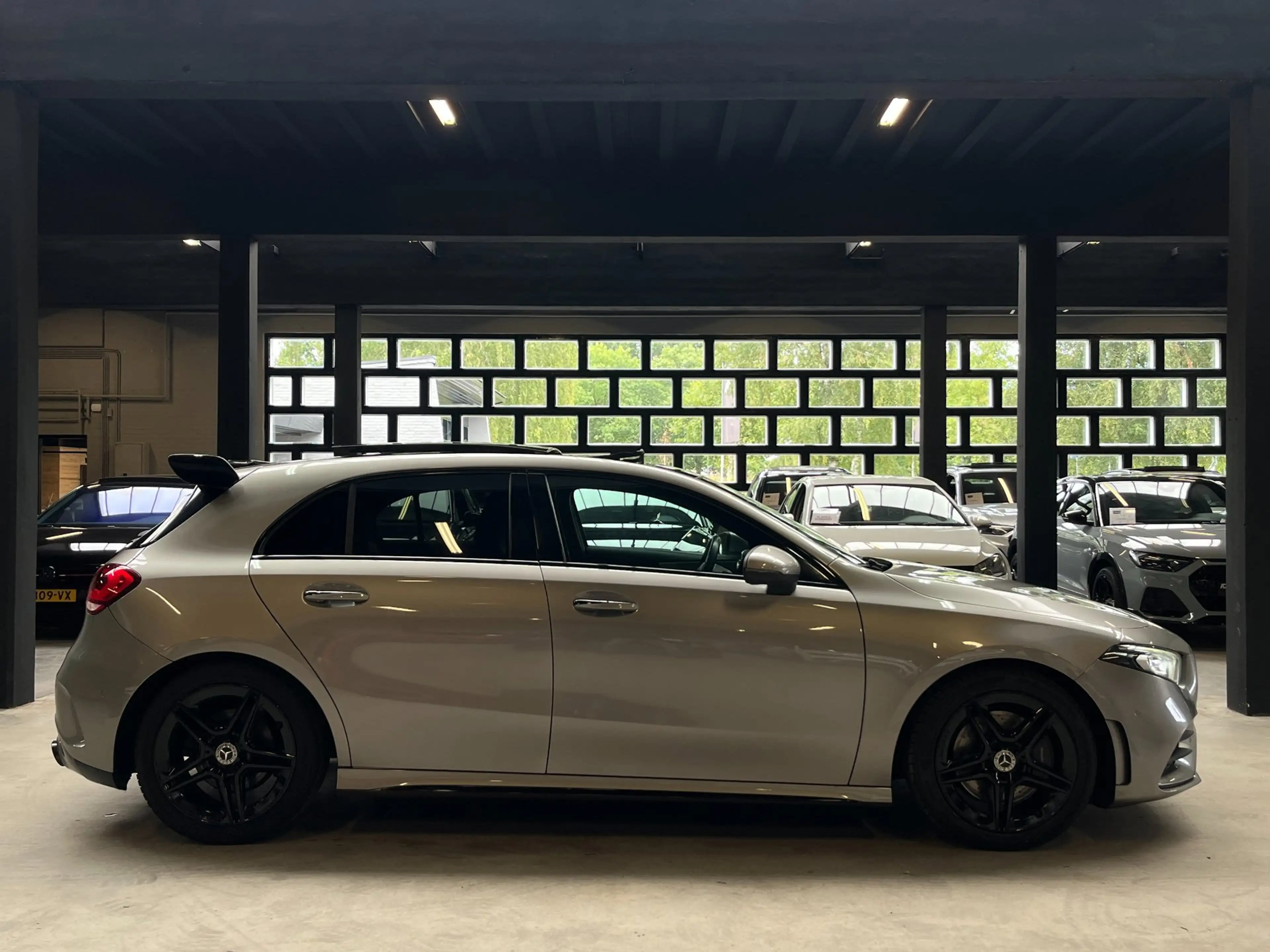 Mercedes-Benz A 220 Launch Edition Premium Plus Burmester/Pano/Carplay — photo 6
