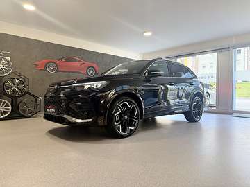 2.0 TDI ALLRAD DSG 3xR-LINE*HEAD-UP*PANO*AHK*SHZ*