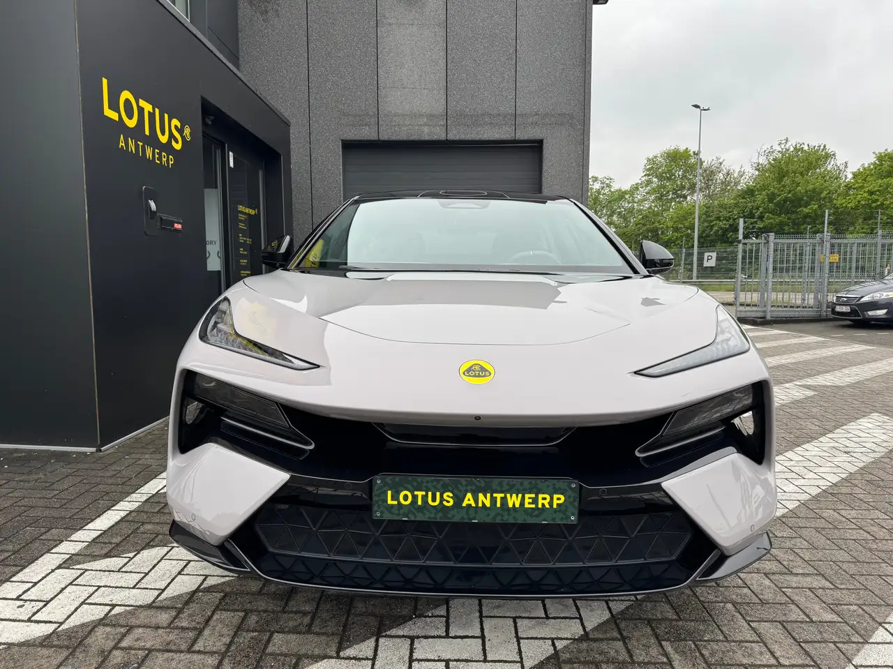 Lotus Eletre 2023