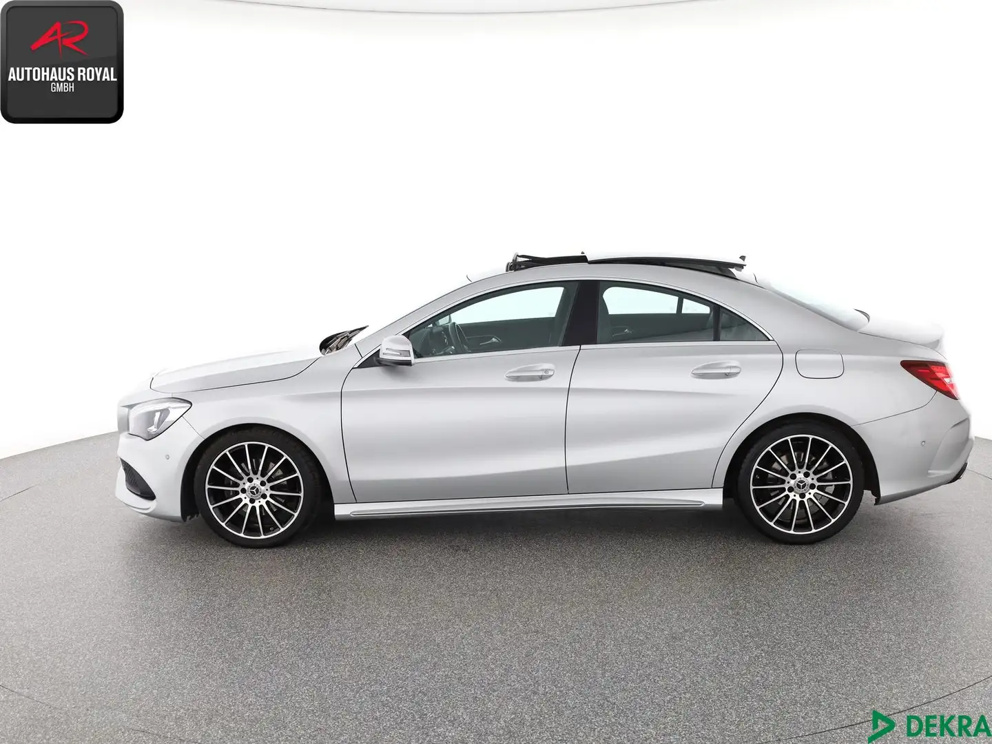 Mercedes-Benz CLA 180 CLA 180 Coupe AMG WHITE ART EDITION PANO,AHK,1HD Argent - 2