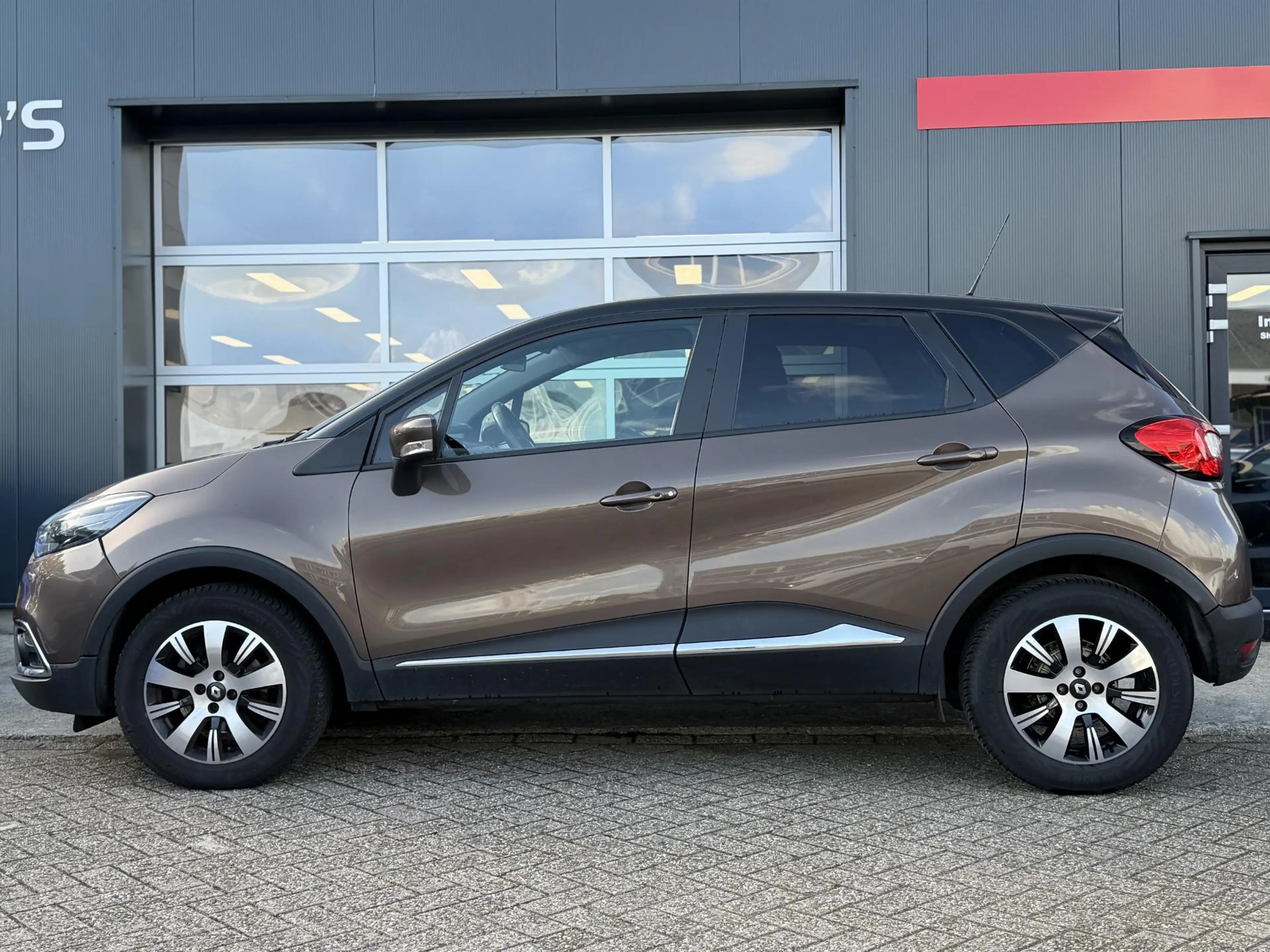 Renault Captur 1.2 TCe Expression Automaat - Navigatie - Cruise C — photo 5