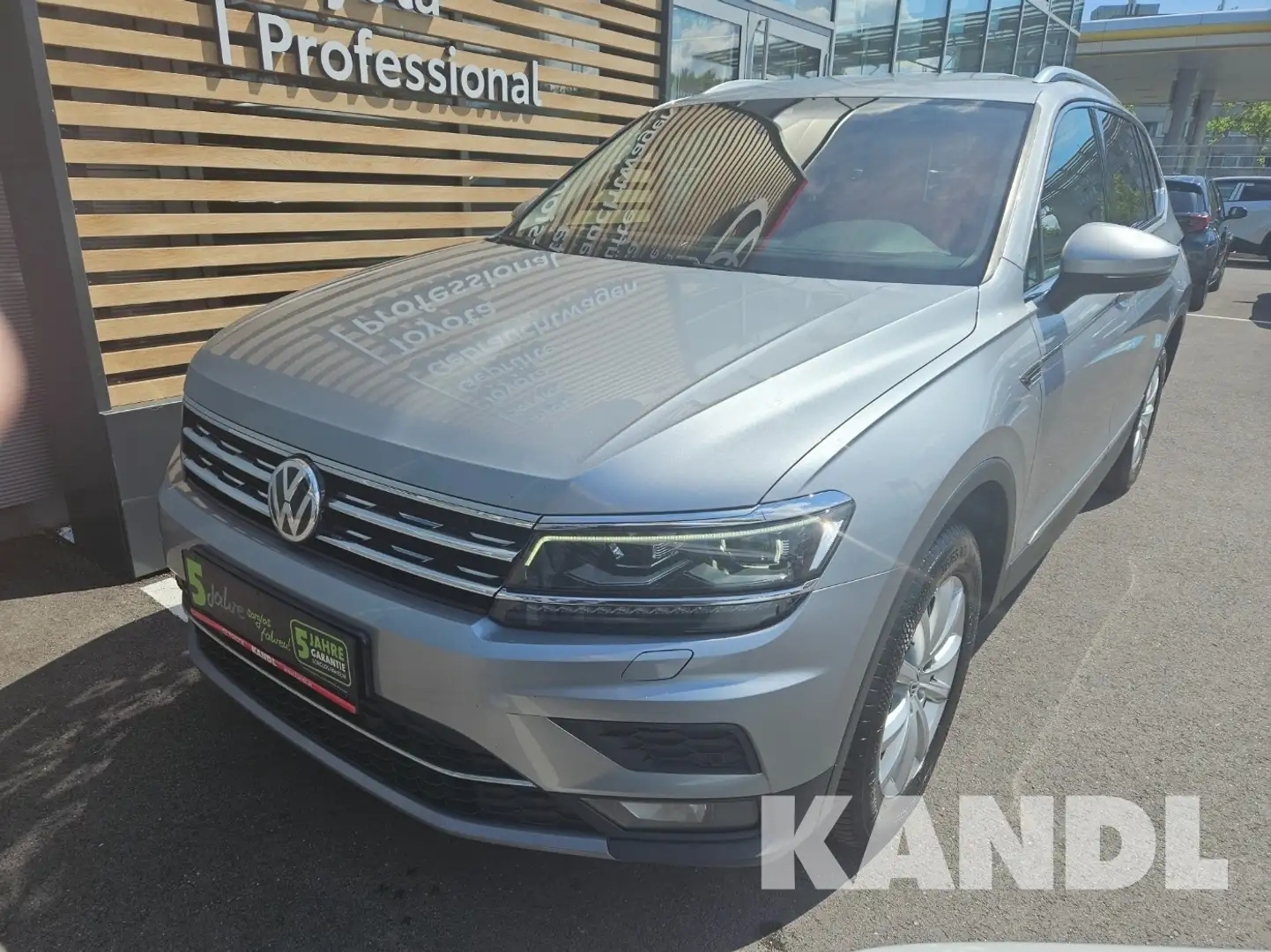 Volkswagen Tiguan 1.5 TSI Allspace Highline DSG Zilver - 1