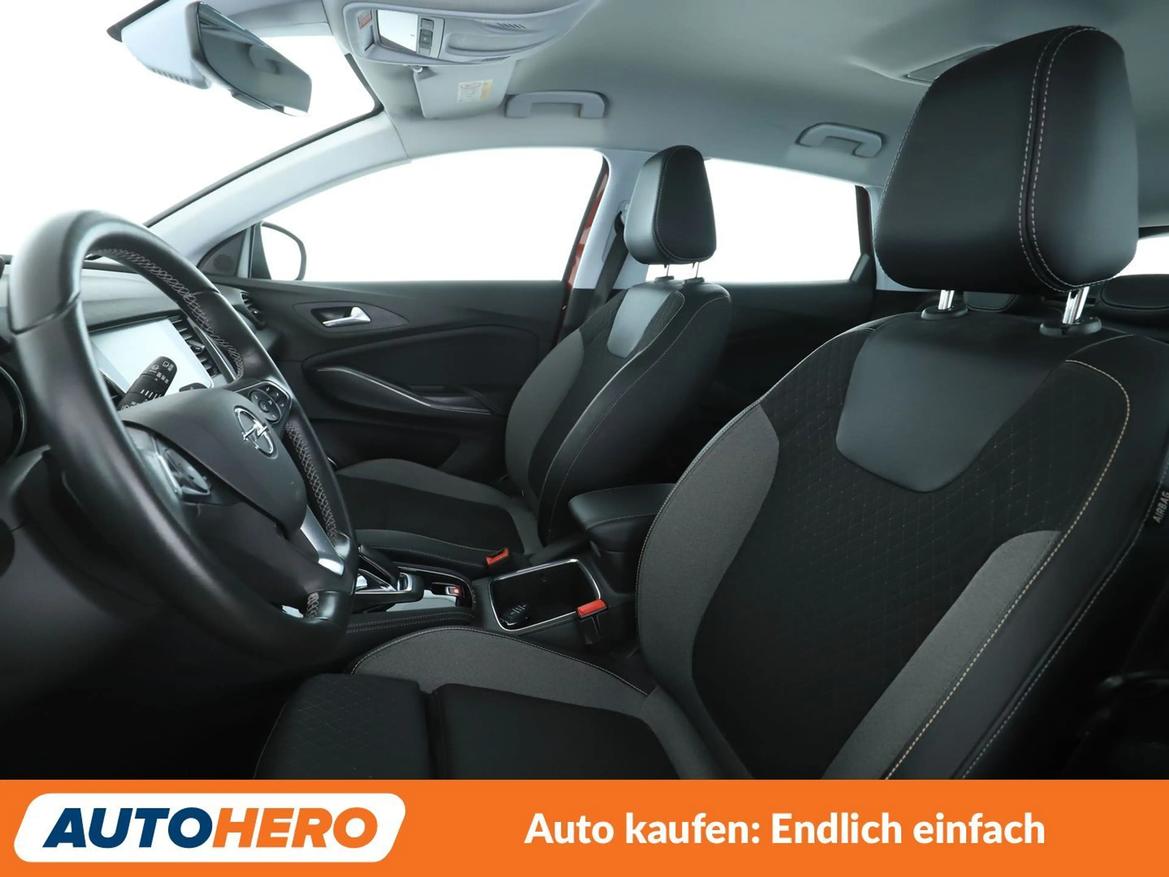 Opel Grandland X 1.6 Plug-in Hybrid 4 INNOVATION — photo 10