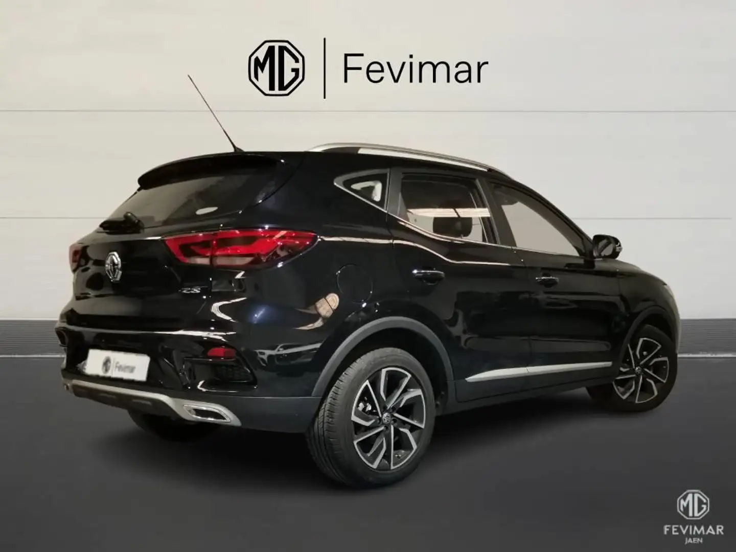 MG ZS 1.5 Luxury - 2