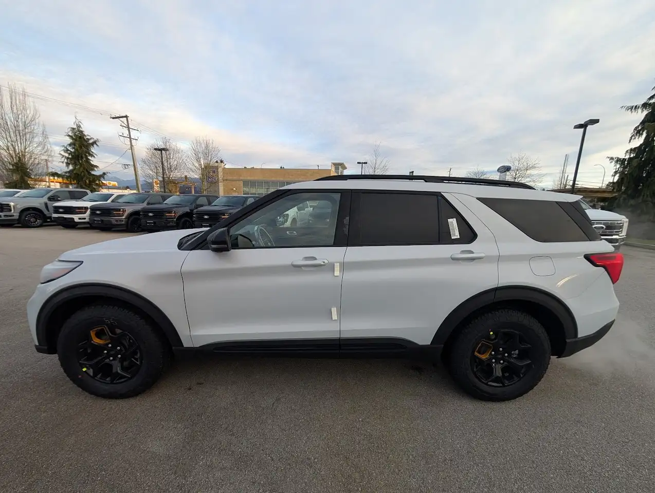 Ford Explorer снимка Ford Explorer