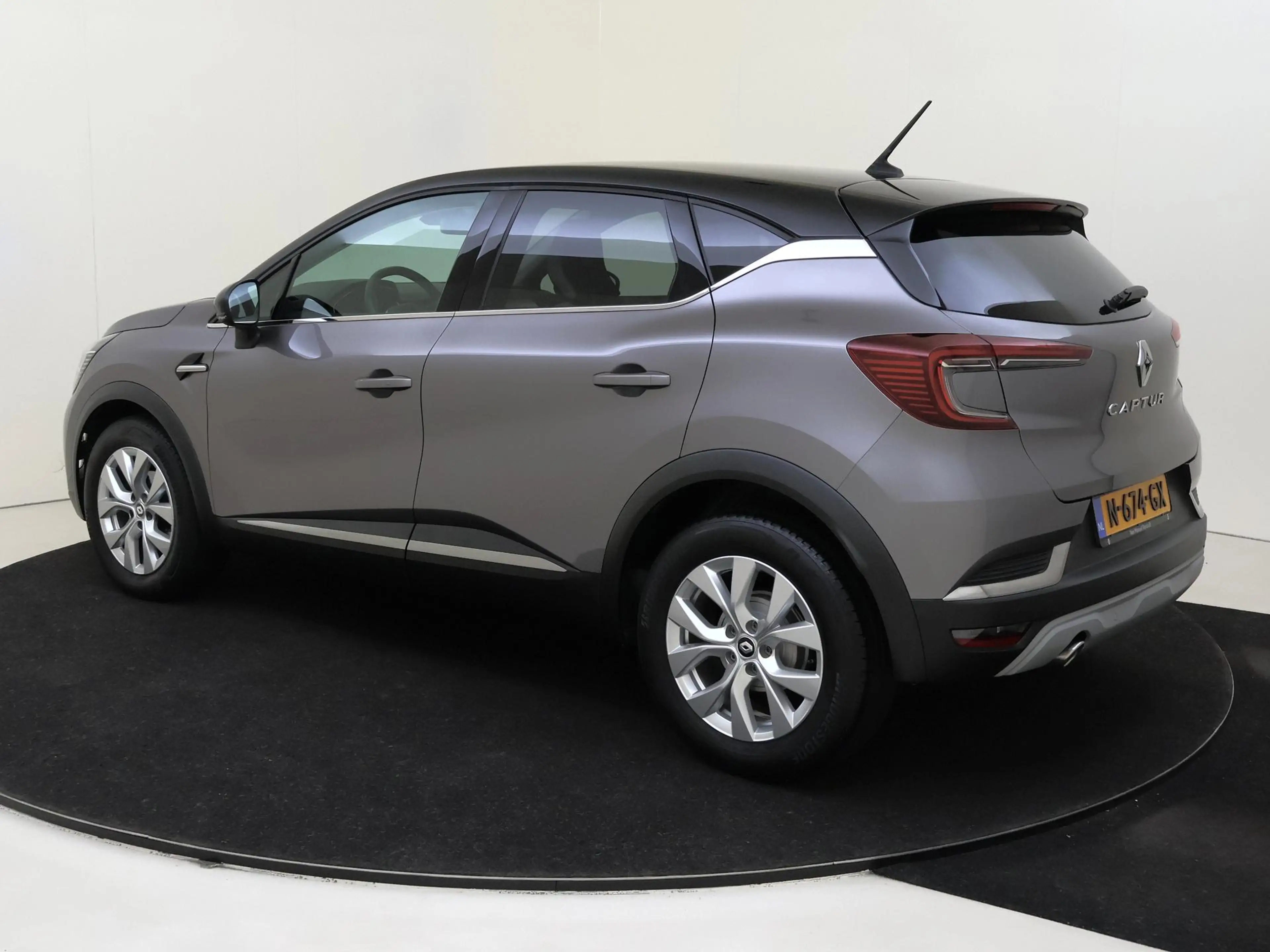Renault Captur 1.0 TCe 100 Bi-Fuel Intens Navigatie | Climat Cont — photo 3