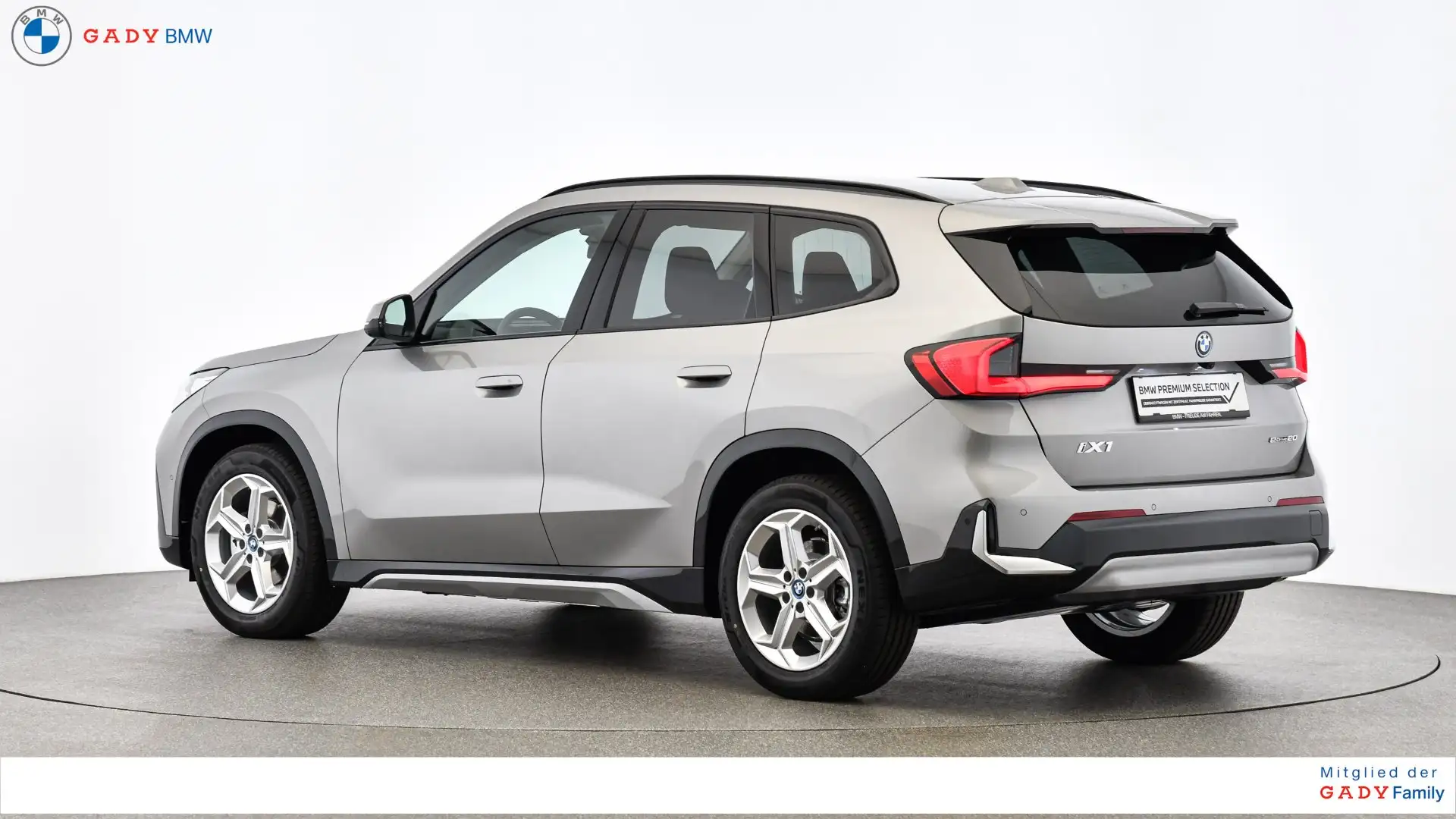 BMW iX1 eDrive20 Silber - 2