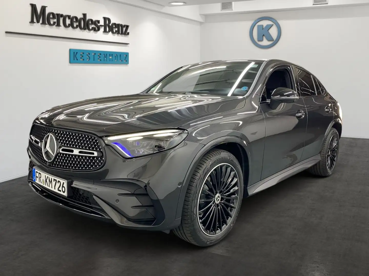 Mercedes-Benz GLC 300 d 4Matic AMG+PANO+AHK+DIGITAL+360°+DISTR Grau - 2