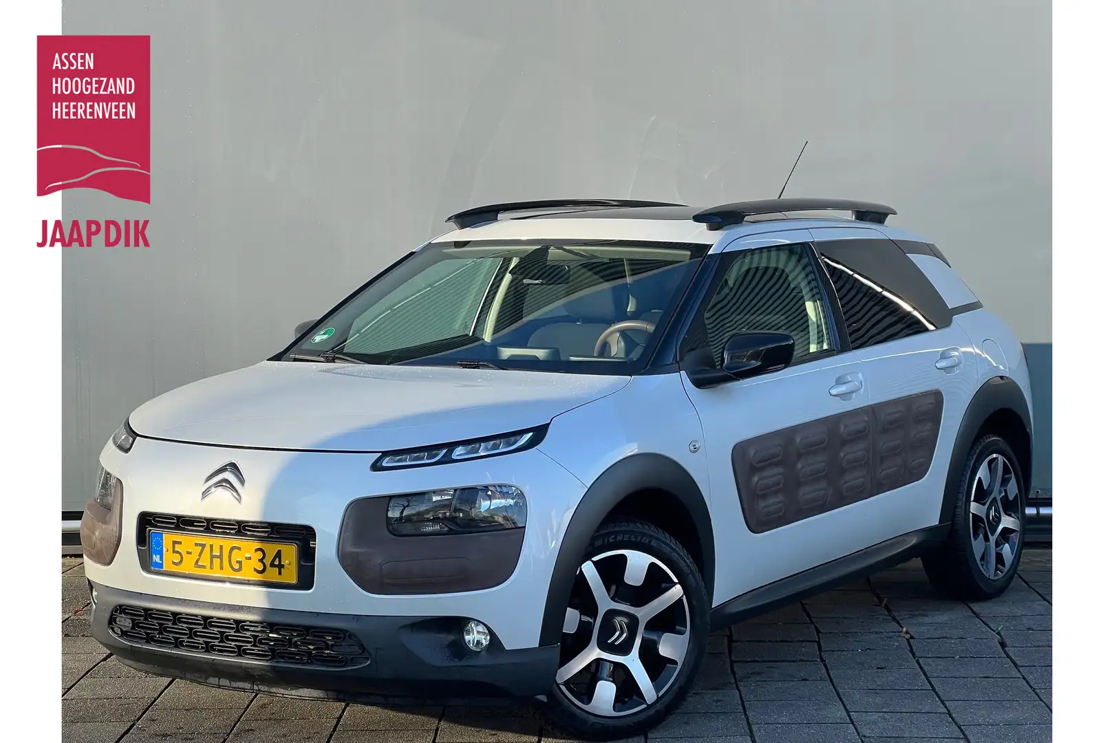 Citroen C4 Cactus BWJ 2015 | 1.2 VTi 82PK Shine AUTOMAAT | TREKHAAK Weiß - 1