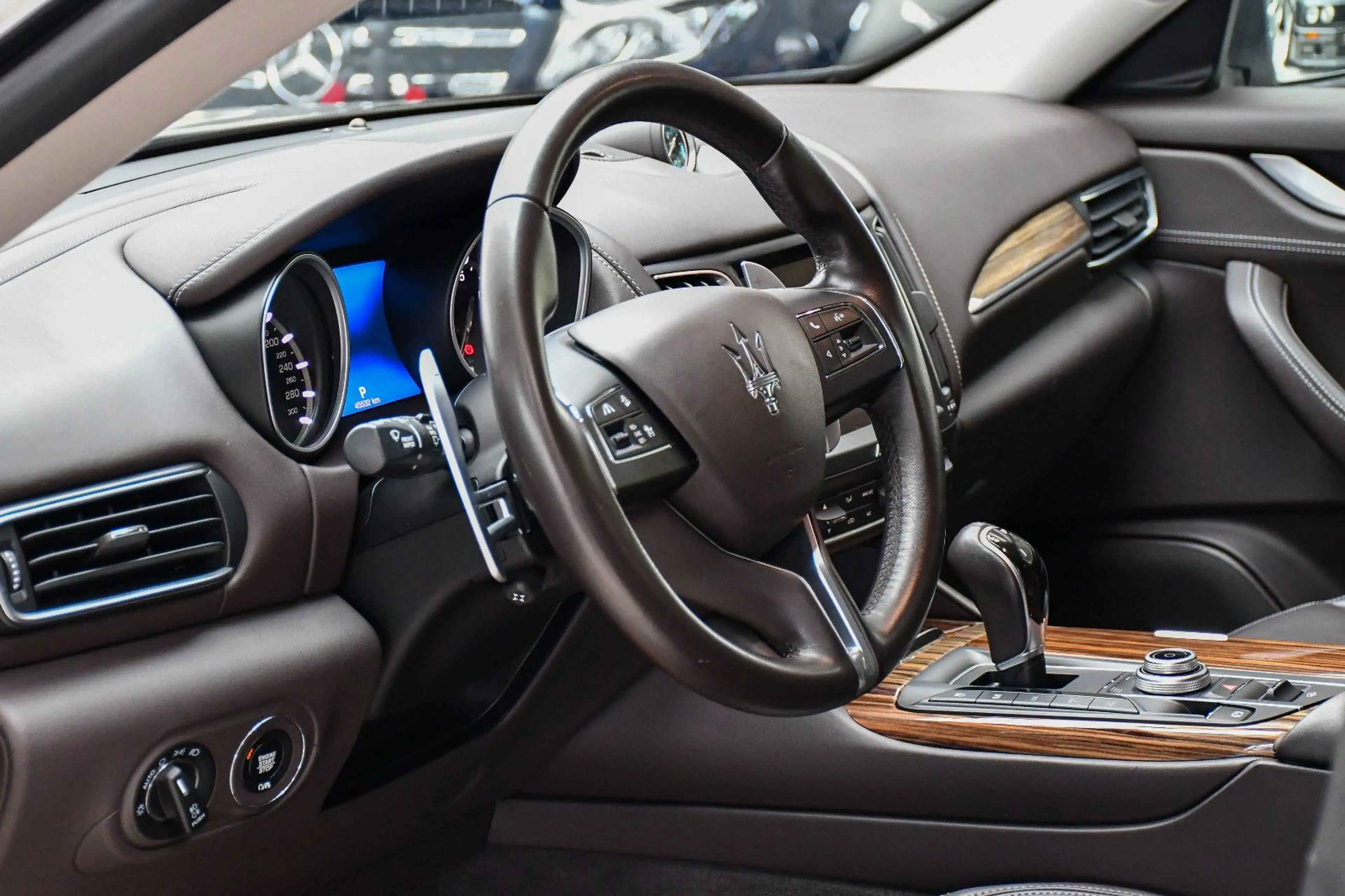 Maserati Levante S Benzin 3.0 V6 Alcantara 360° — photo 13