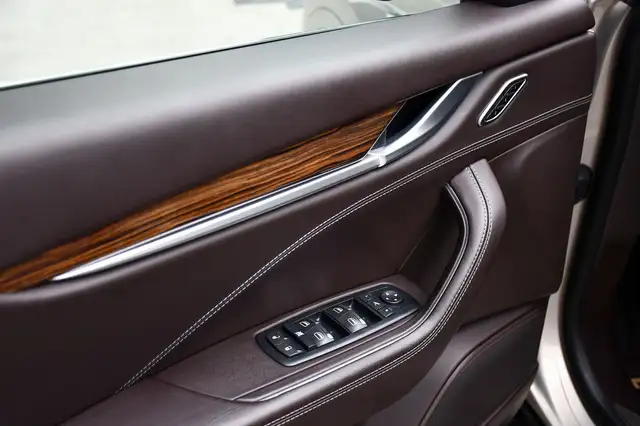 Maserati Levante view 7