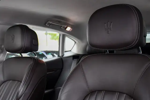 Maserati Levante view 11