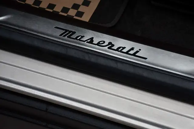 Maserati Levante view 8