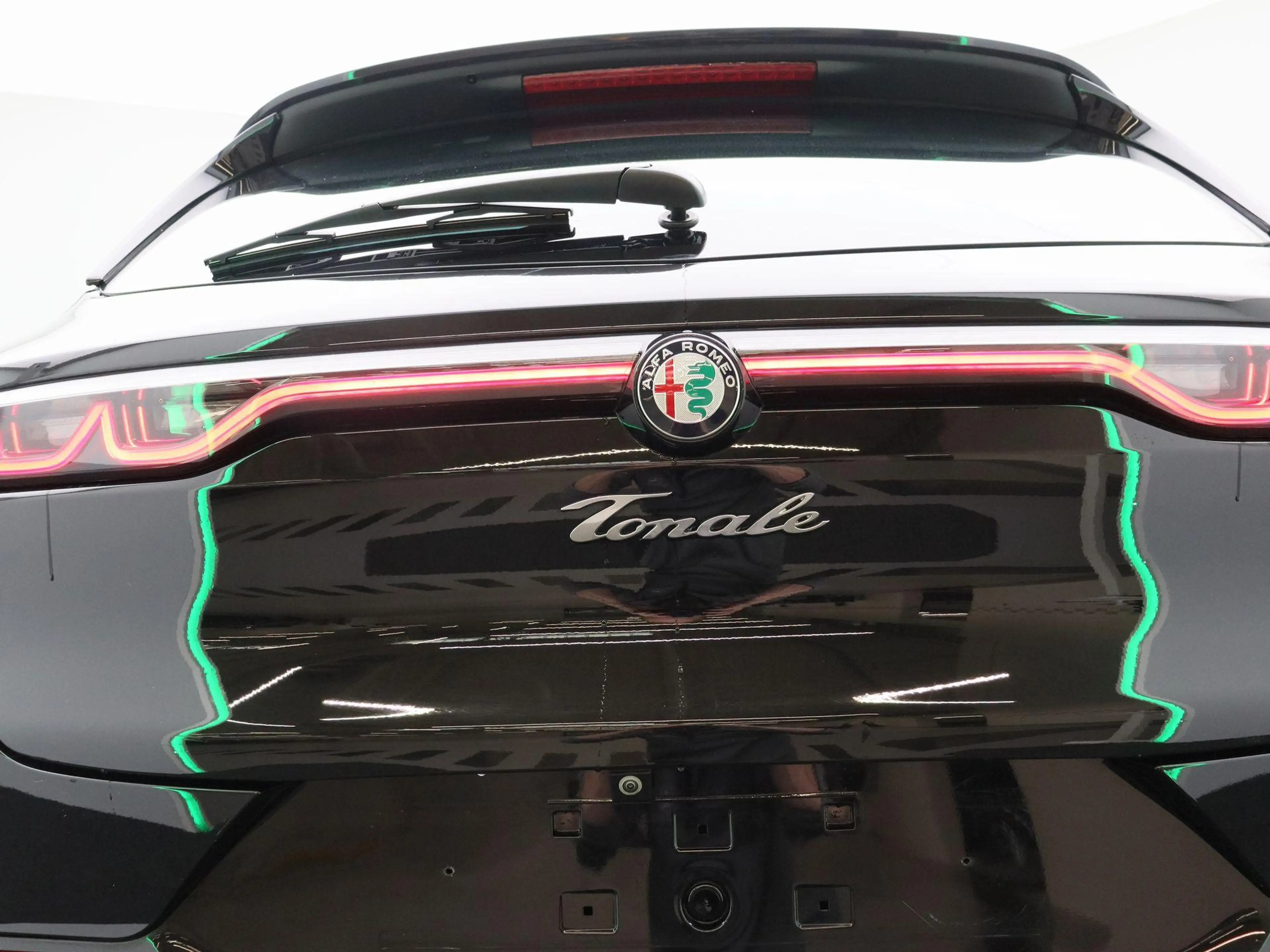 Alfa Romeo Tonale 1.3 T280 PHEV Q4 Ti Camera | PDC V+A | Adaptieve C — photo 12