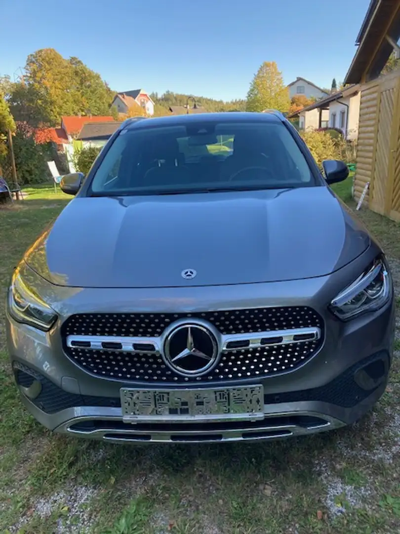 Mercedes-Benz GLA 220 GLA 220 d 4MATIC Aut. Grau - 2