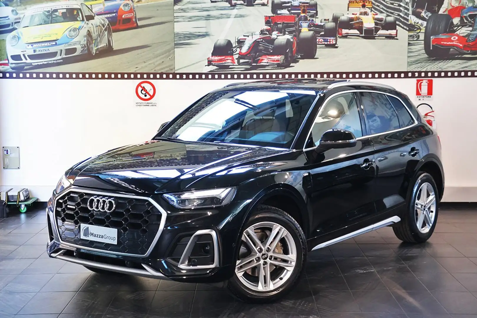 Audi Q5 40 TDI Quattro S-Tronic S-Line - TETTO/PELLE/360 Schwarz - 1